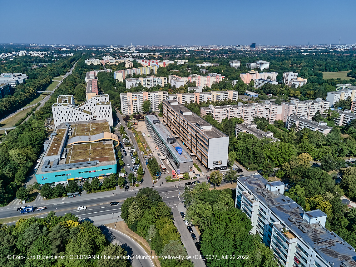 22.07.2022 - Plettzentrum und Montessori Schule in Neuperlach